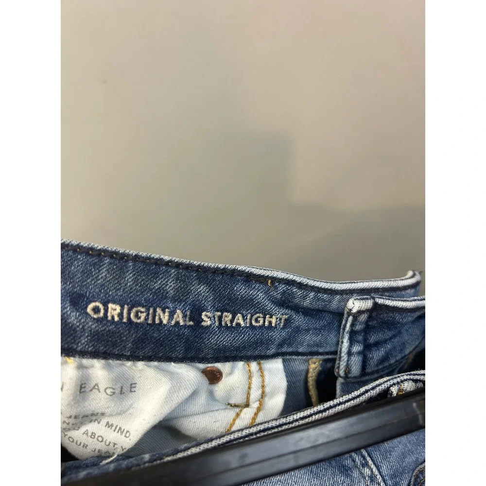 American Eagle Jeans Mens 33x32 Blue Original Straight‎ Thrashed Stretch Denim